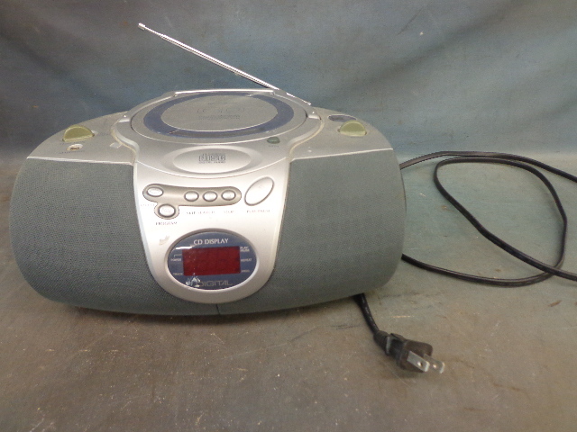 lot 99 image: Lennox Sound CD Player