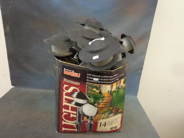 lot 143 image: Electric Landscaping Lights
