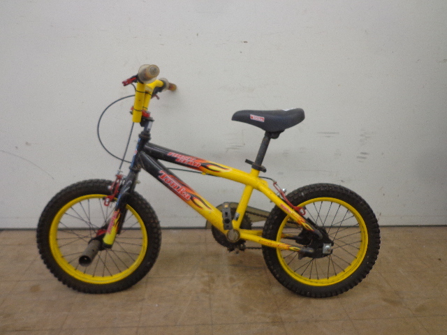 lot 157 image: 16 Tonka Bike