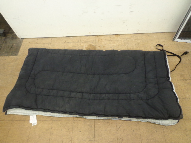 lot 109 image: Coleman Sleeping Bag