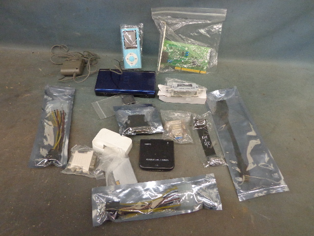 lot 119 image: Computer Hardware, MP3 Player, Nintendo DS