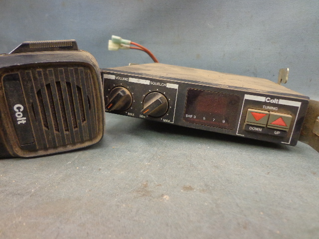 lot 128 image: Colt CItizen Band Transceiver