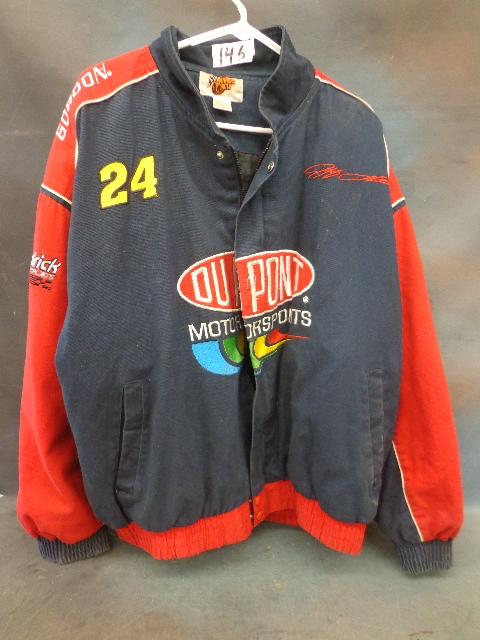 lot 146 image: 2XL Jeff Gordan Dupont Racing Jacket