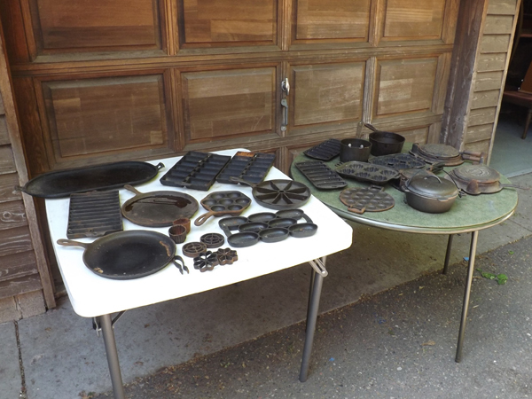 lot 23 image: Large Lot of Antique and Vintage Cast Iron Cooking Ware