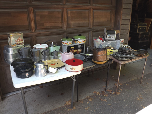 lot 33 image: MASSIVE Lot of Mid Century Cookware, Bakeware, etc.