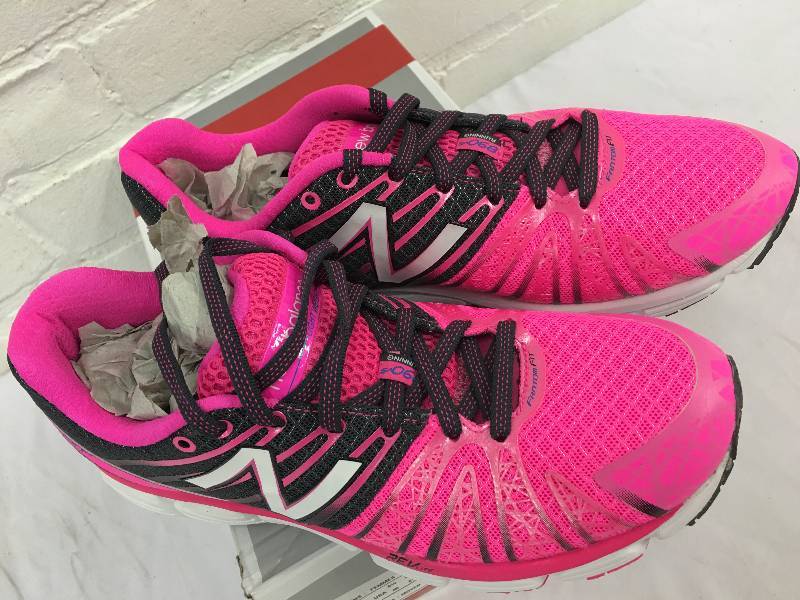 lot 50 image: New Balance Womens 890 Running Shoe size 8.5 retail $118