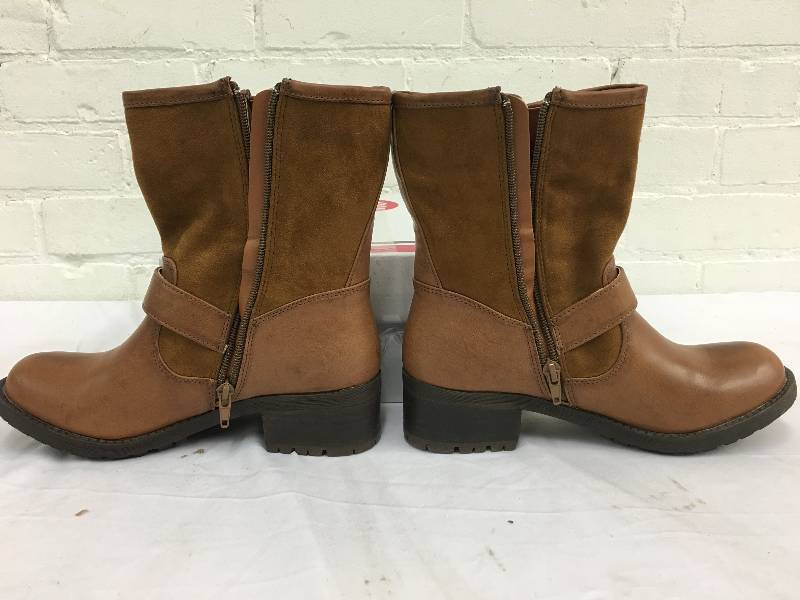 lot 55 image: GC Shoes Womens Rodeo Bootie size 7.5w