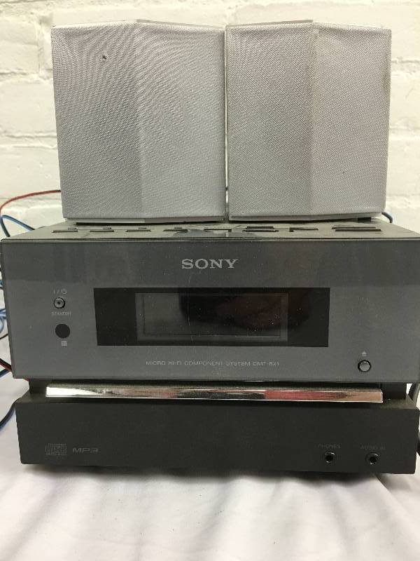 lot 144 image: Sony CMTBX1 CMT Micro Component System with MP3 Playback retail $399