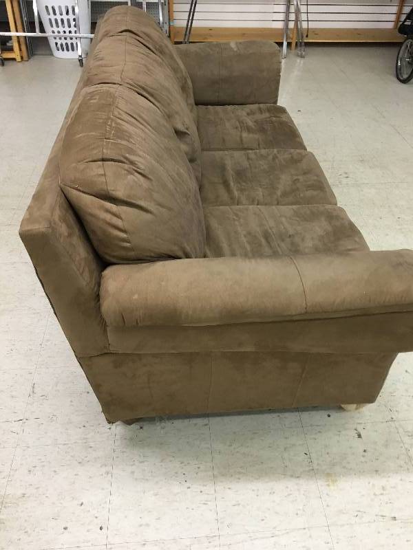 lot 307 image: brown couch