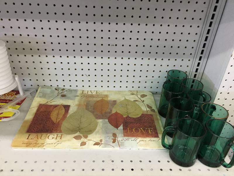 lot 339 image: egg stractor and 3 plates place mat and cups