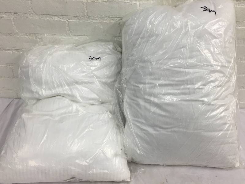 Wamsutta Pillow And Isotonic Indulgence Pillow Huge Merchandise