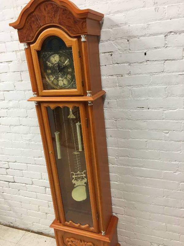 lot 458 image: Daniel Dakota 71.63 Grandfather Clock retail $299