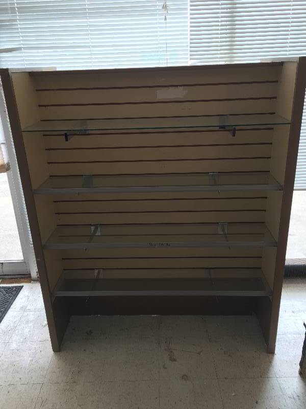 lot 436 image: H style shelf