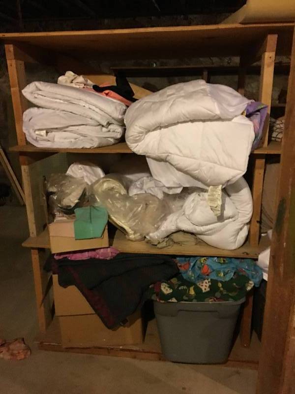 lot 528 image: all sheets,pillows, blankets,pillows and more