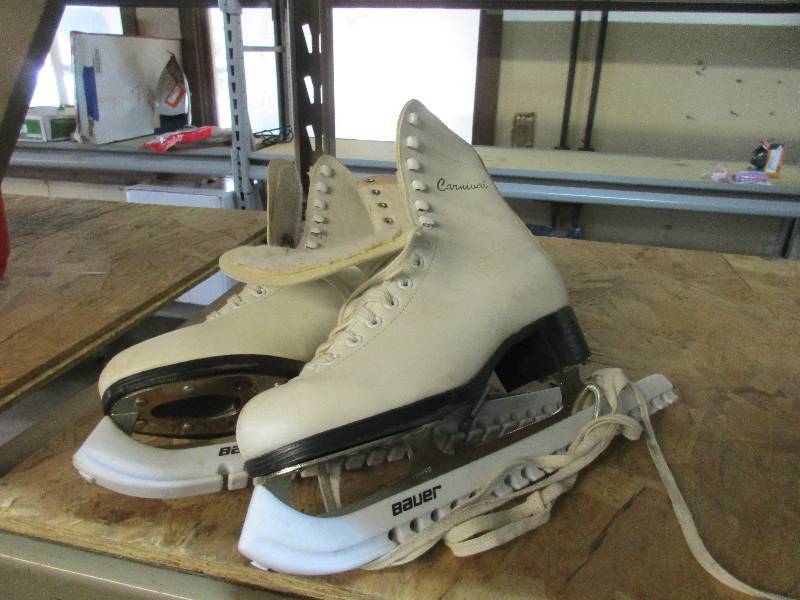 Figure Skates