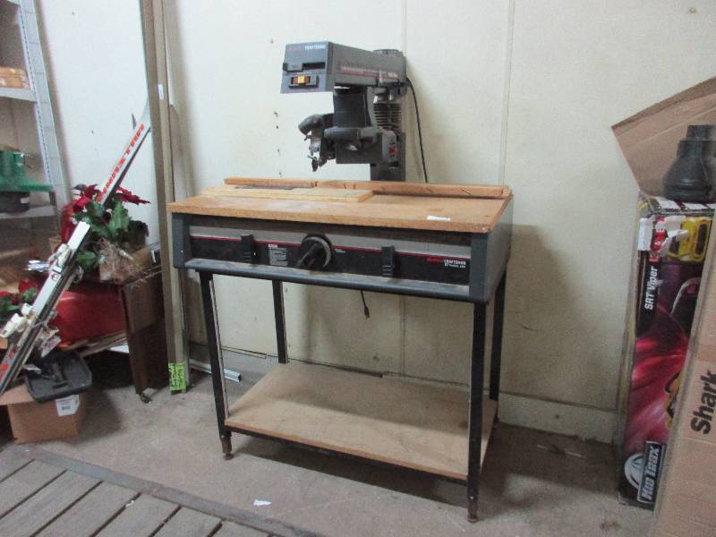 Radial arm saw