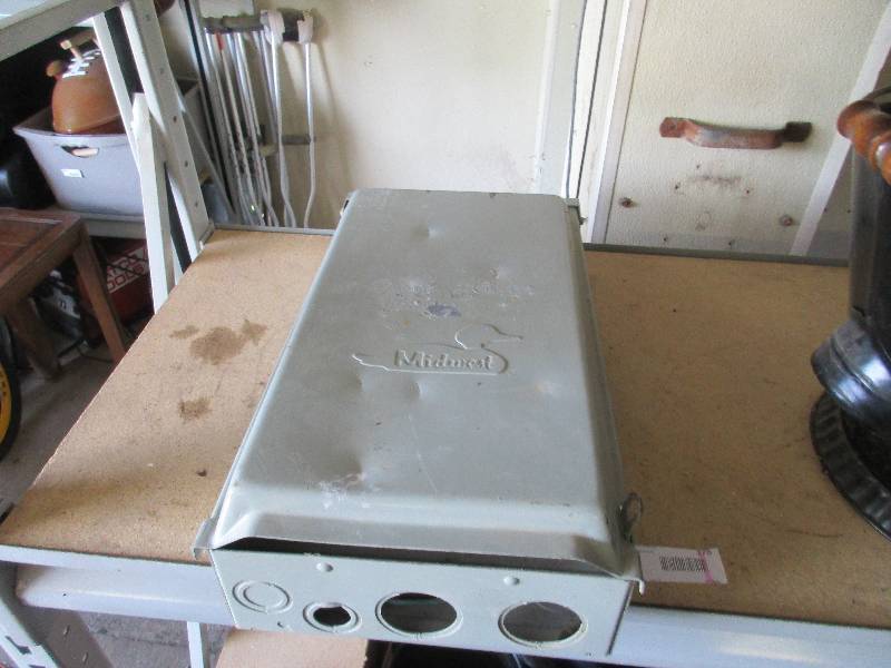 Breaker box
