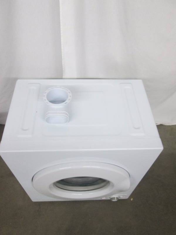 lot 3 image: Magic Chef 2.6 cu. ft. Compact Dryer