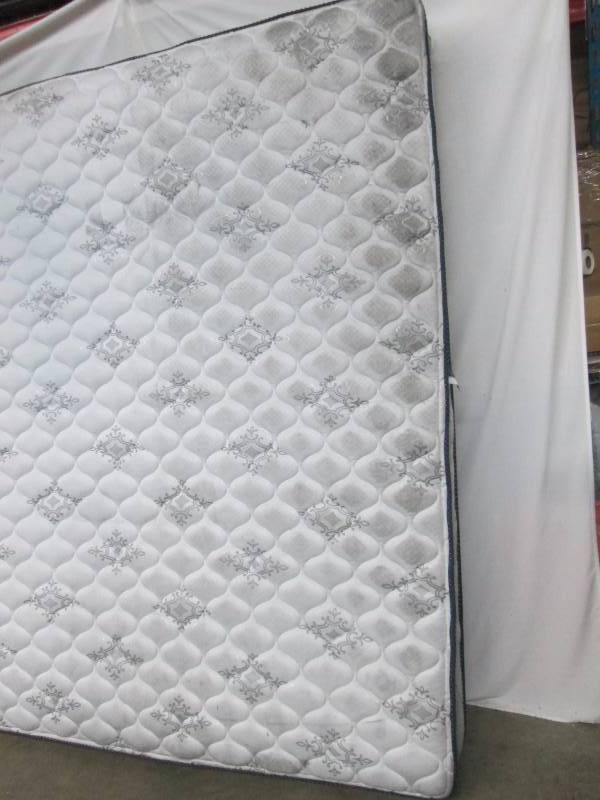 lot 7 image: Serta Lakes Winds Perfect Sleeper Firm Mattress - Cali. King