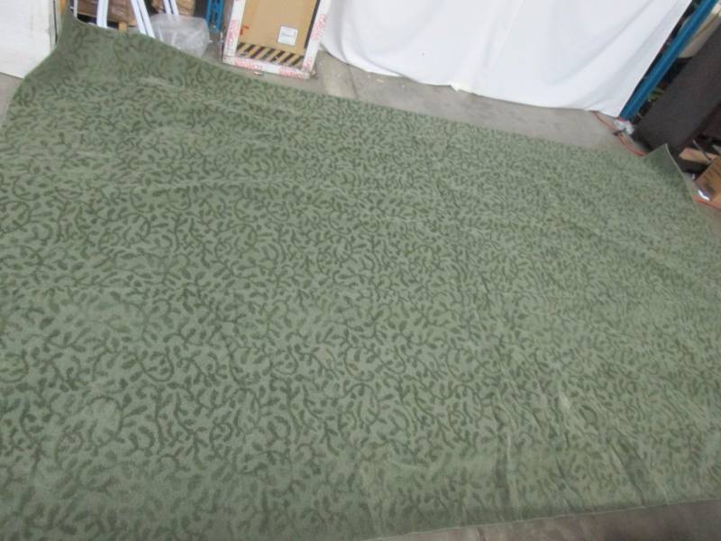 lot 9 image: Garland Rug Ivy 12x12 Area Rug