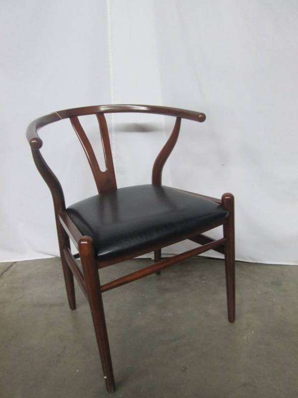 lot 23 image: Wishbone Chair