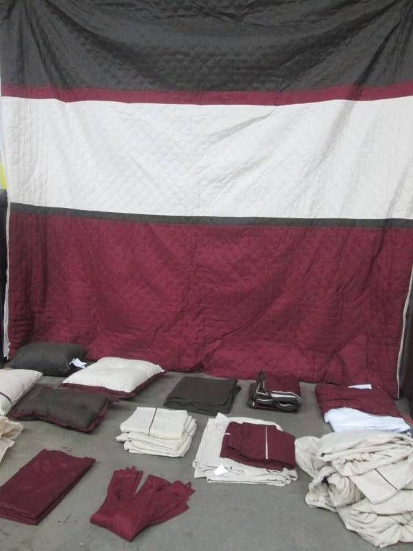 lot 32 image: Alcove Marina 30-pc. Bedroom Super Set - King