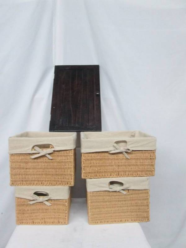 lot 29 image: 4 Wicker Baskets