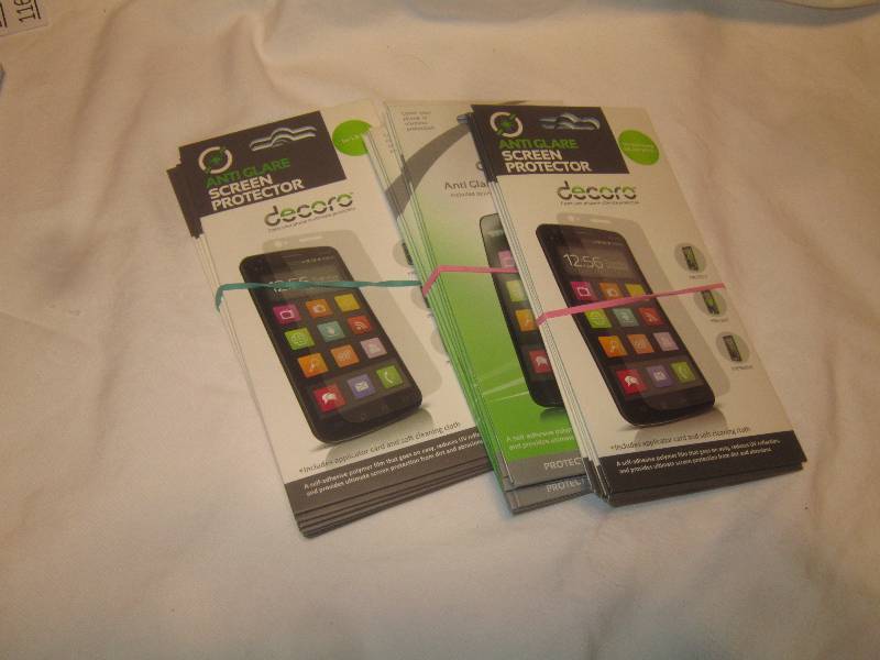 NEW From a T-MOBILE Store 16 SCREEN SAVERS
