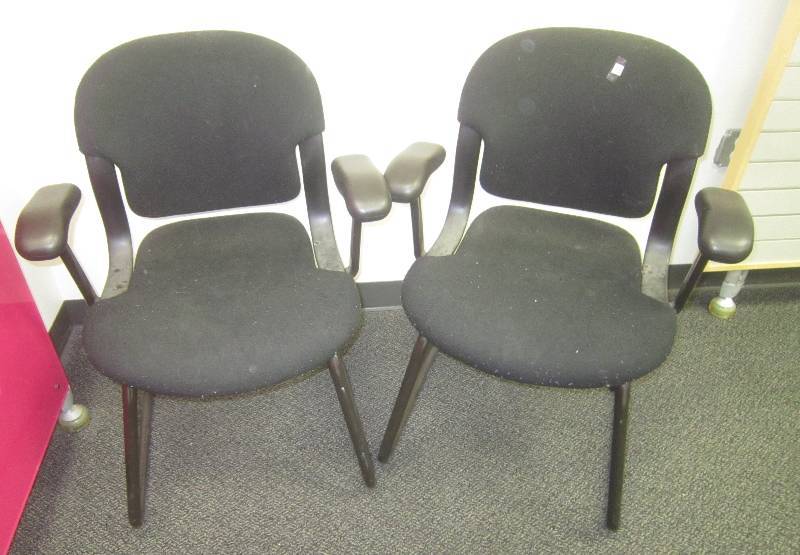 2 BLACK CHAIRS