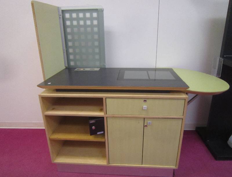 CABINET 61 X 32 WITH BUILT IN SAFE