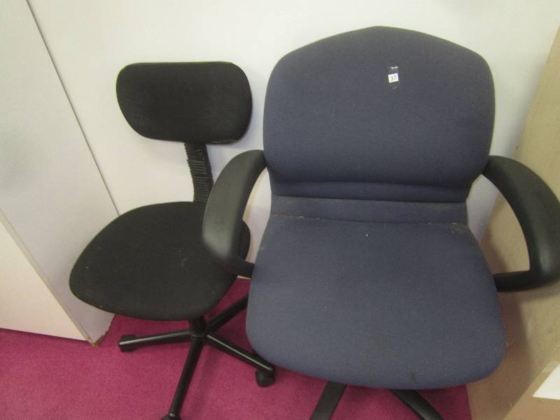 2 CHAIRS, 1 BLUE AND 1 BLACK