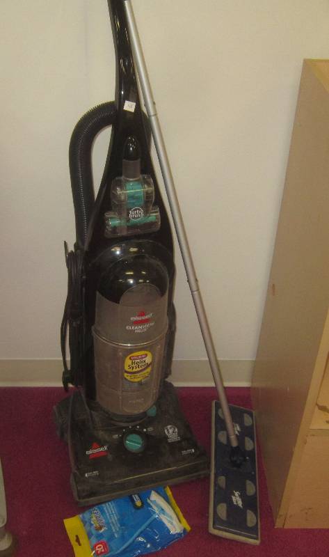 BISSELL VACUUM, SWEEPER AND CLOTHS