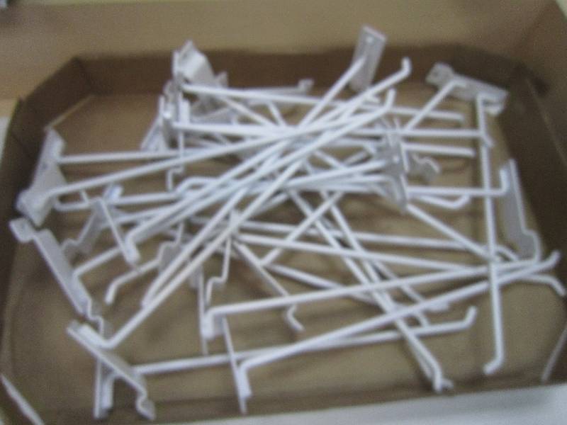 26 -12 WHITE SLAT WALL HOOKS
