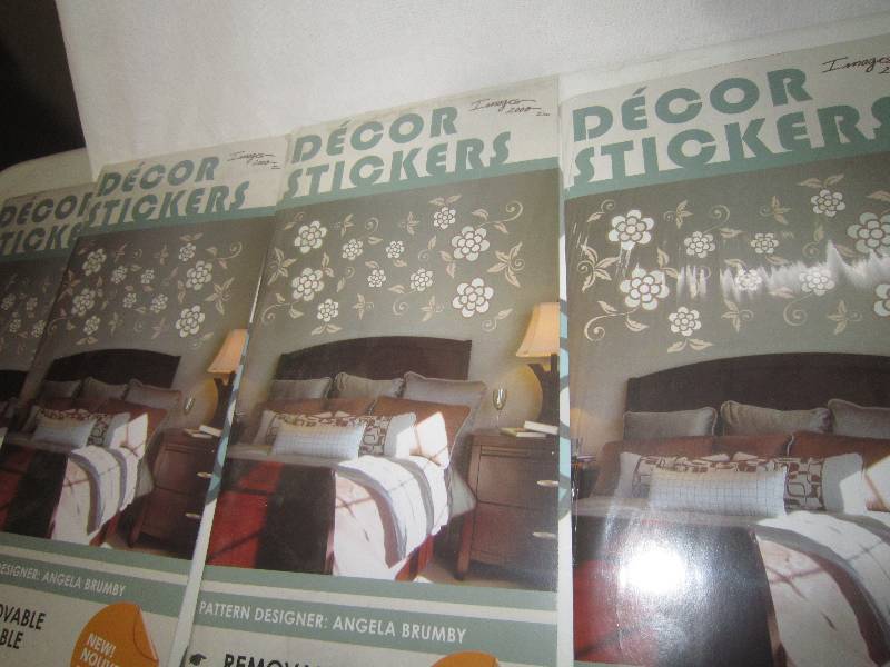 4 SETS OF FLORAL STICKERS FOR YOUR WALL