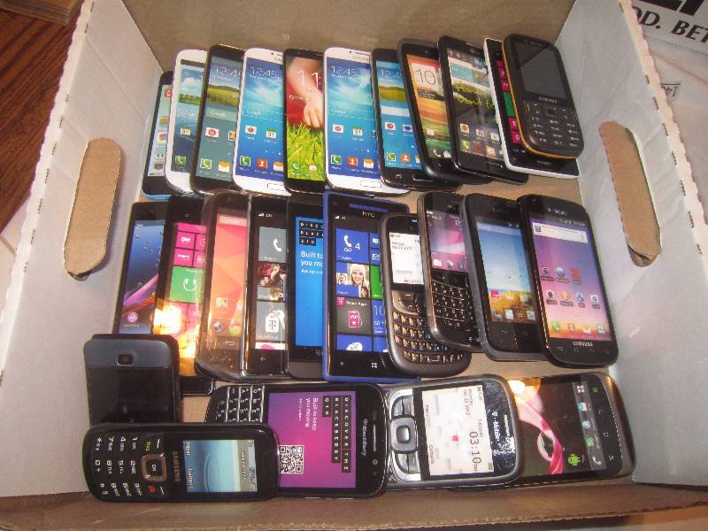 From a T-MOBILE Store 27 SAMPLE PHONES