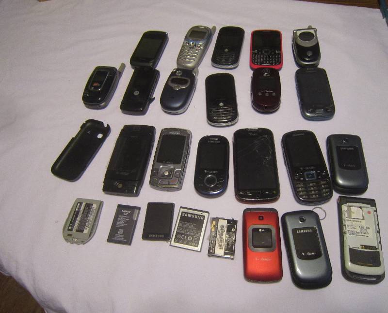 From a T-MOBILE STORE 11 PHONES (OLDER)