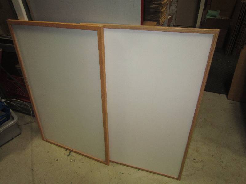 2 White Boards 23 x 35