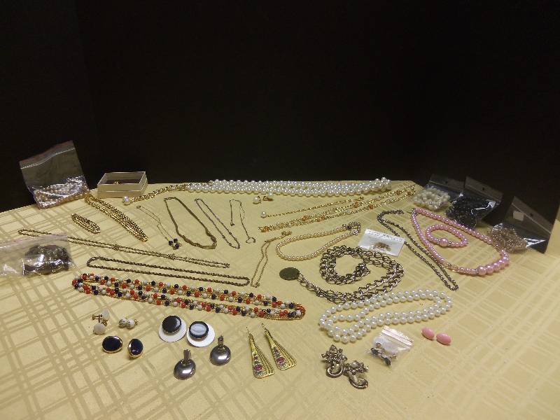 Vintage Costume Jewelry