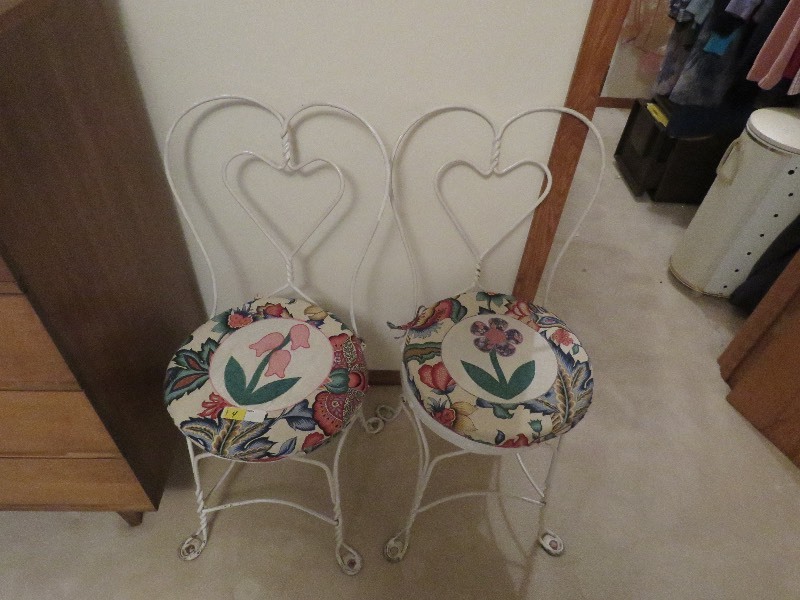 Set of 5 Metal Painted Ice Cream Parlor Chairs