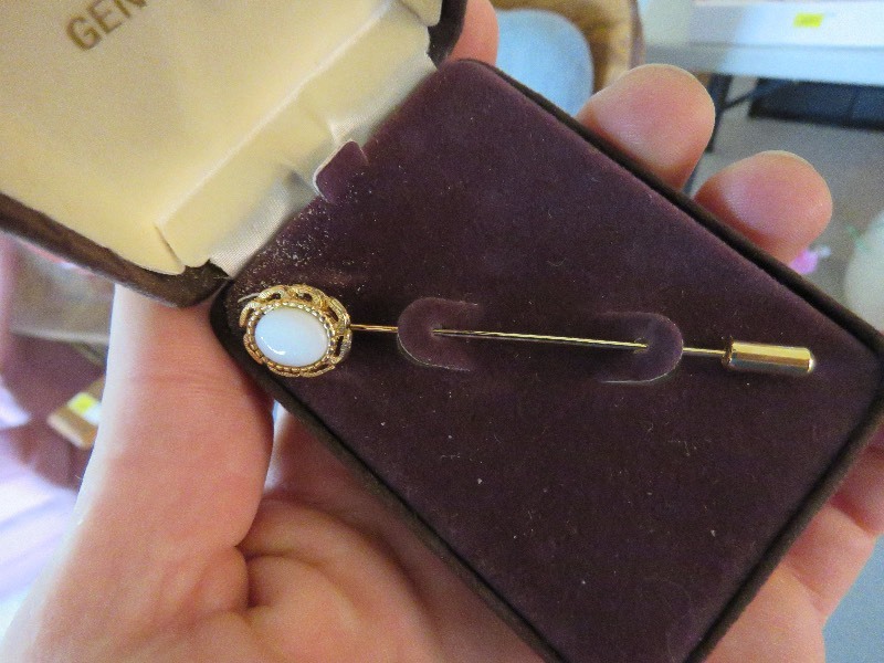 Stick Pin wOpal