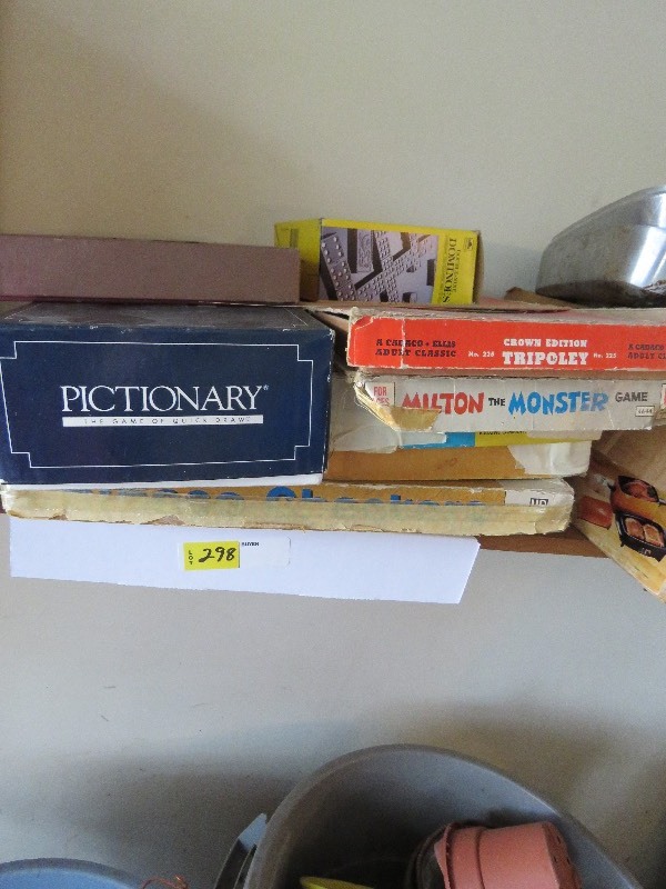 Large Lot of Vintage Games