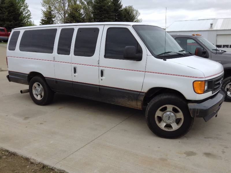 2005 Ford Diesel E350 12 Passenger Van