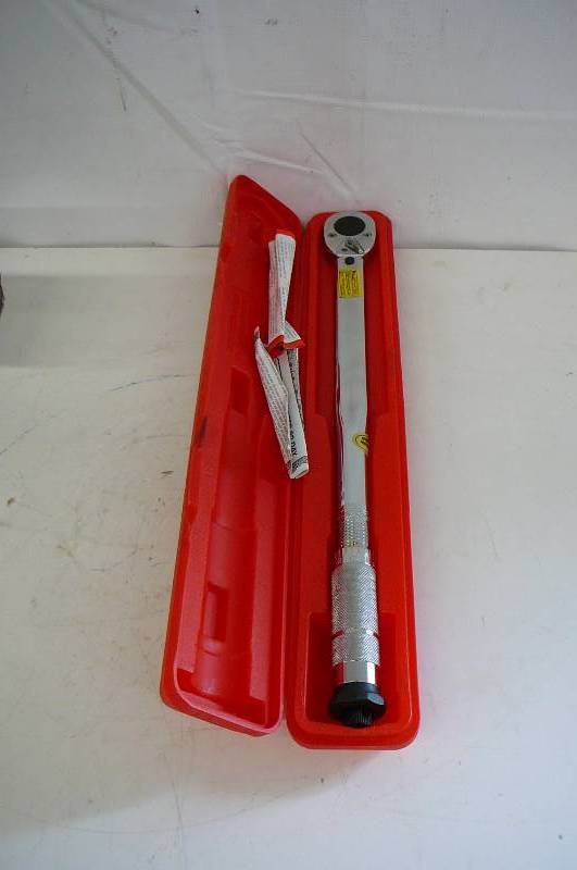 lot 6 image: Torque Wrench 12