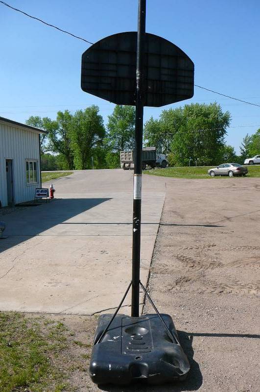 lot 12 image: Basket Ball Hoop