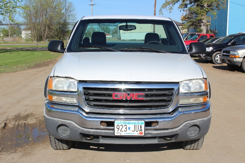 2003 GMC Sierra C1500 5 Speed Manual