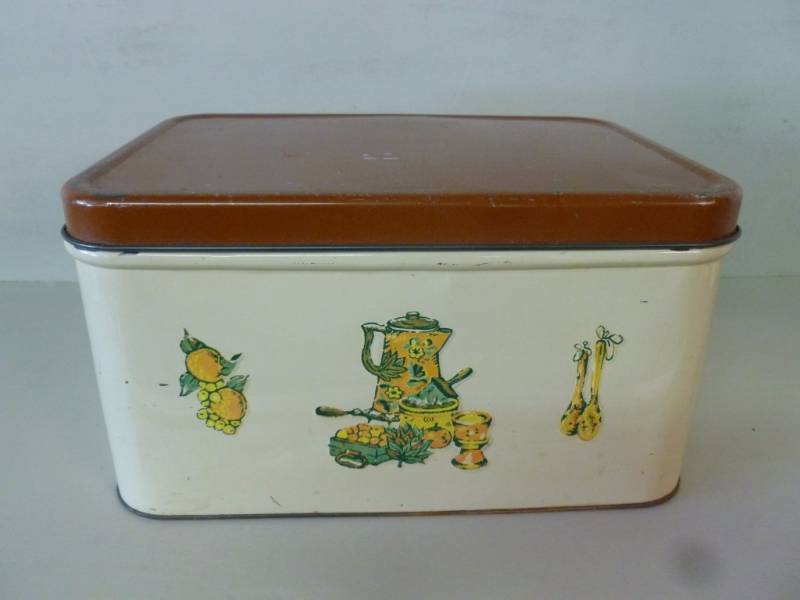 Vintage Kitchen