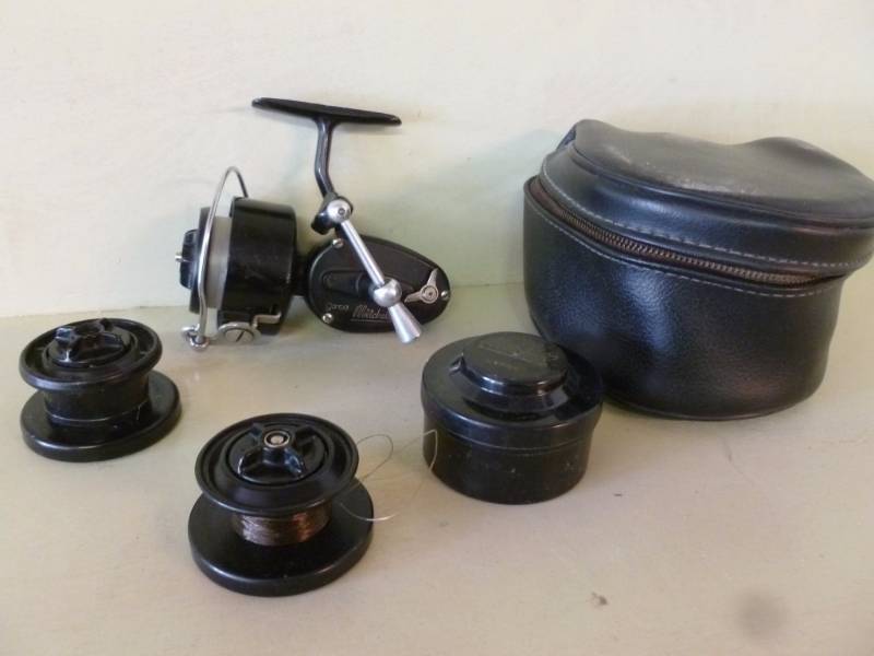 Vintage Fishing Reel