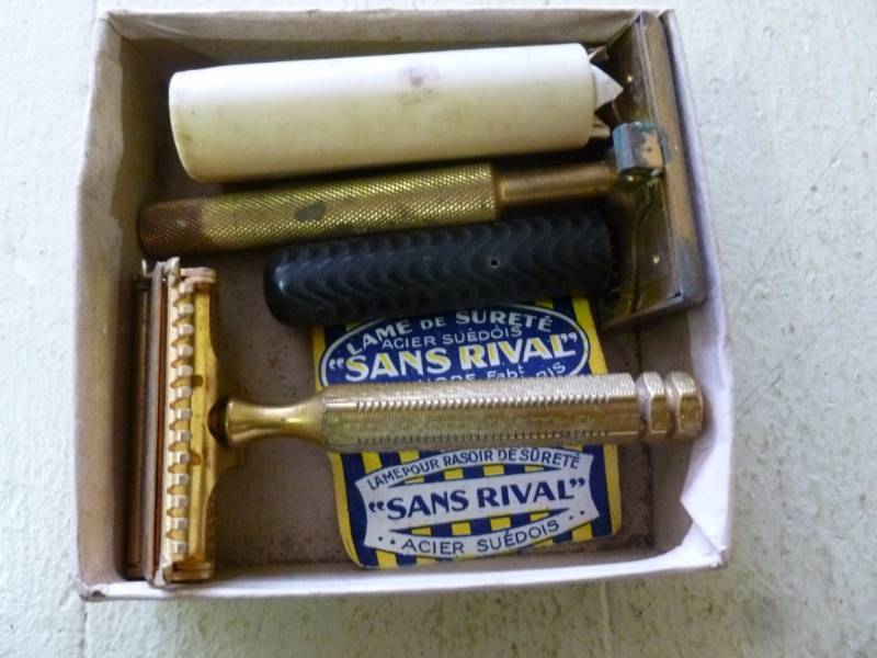 Vintage Shaving Razor