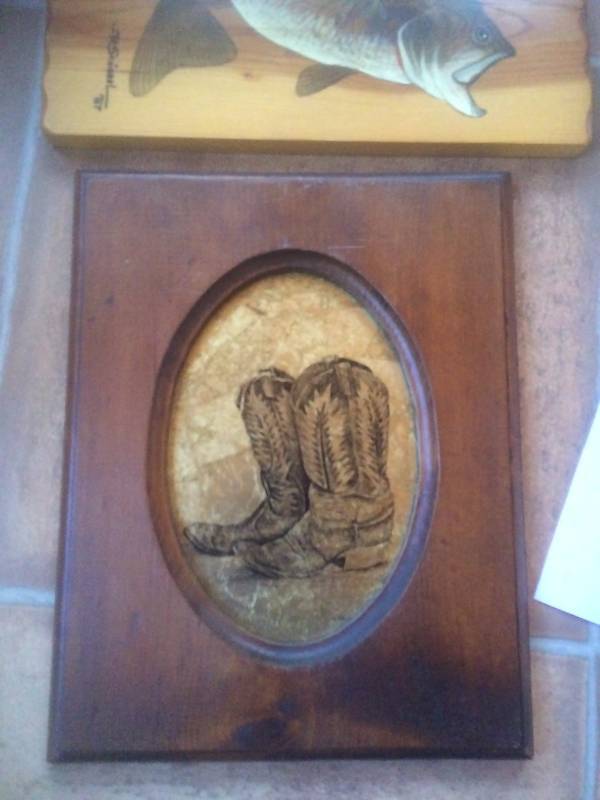 Pair of Pictures