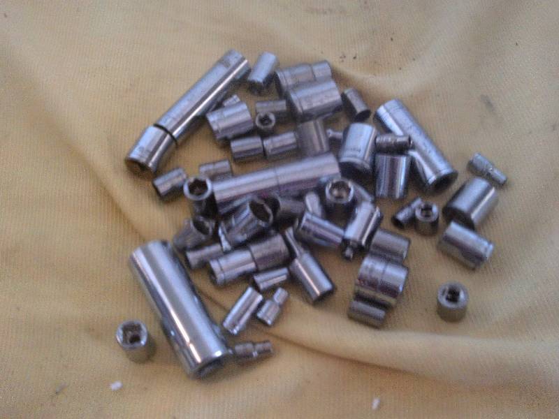 lot 33 image: 14 and 38 sae sockets